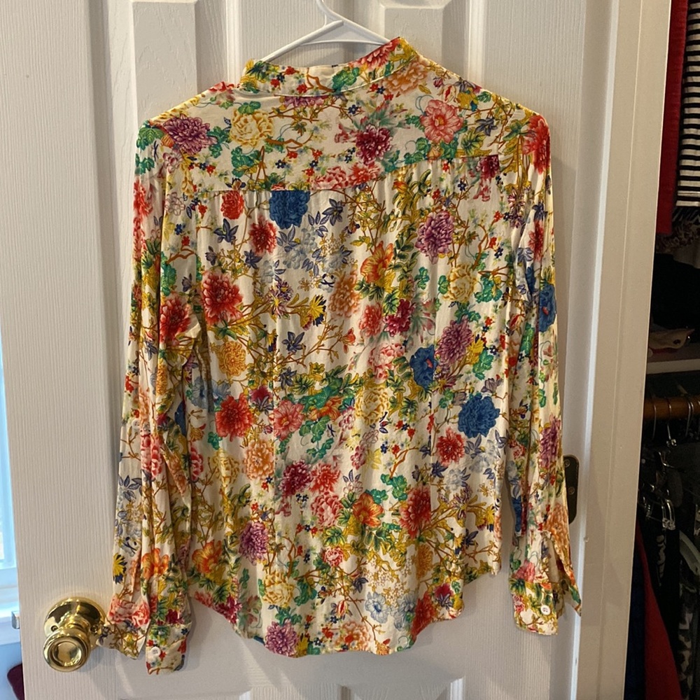 Floral button down - Picture 2 of 2